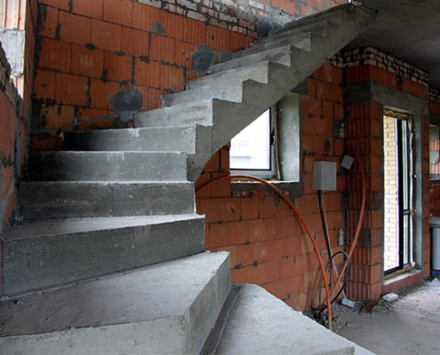 производство бетонных лестниц